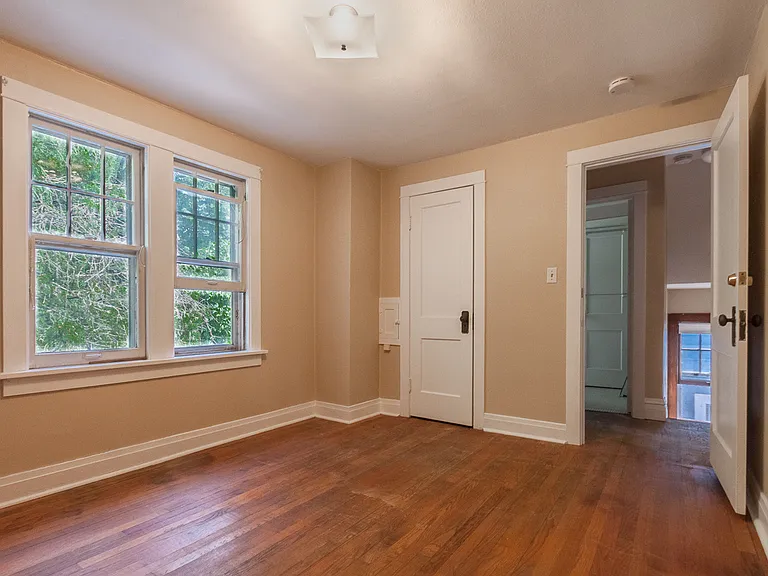 2642 Kendall Ave #1 — Photo 18