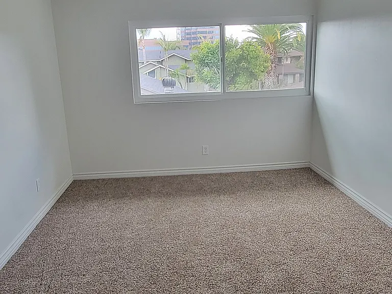 3547 W Park Balboa Ave — Photo 11