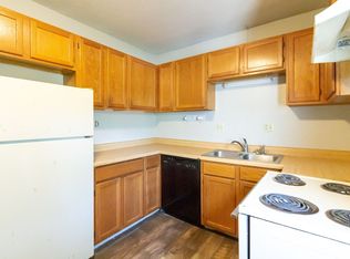 1407 & 1407 1/2 W Jackson St, Muncie, IN 47303
