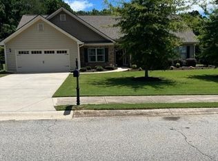 48 Storey Meadows Dr, Jefferson, GA 30549