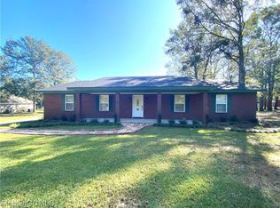 4960 Wilmer Rd, Wilmer, AL 36587