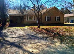 705 Sycamore St, Murray, KY 42071