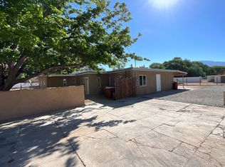 17 Arabian Ln, Corrales, NM 87048