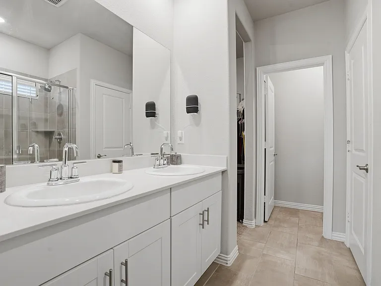 5005 Emerald Hill Dr — Photo 11