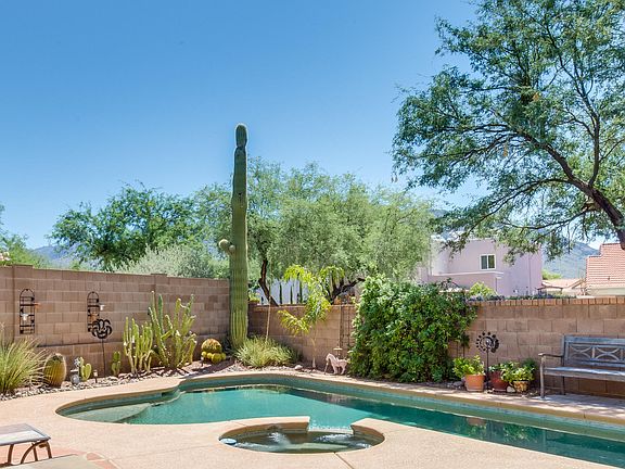 5th image of 10230 N Fox Hunt Ln