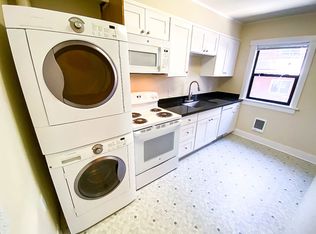 5241 15th Ave., Seattle, WA 98105