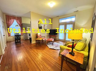 27 N Augusta St APT 2, Staunton, VA 24401
