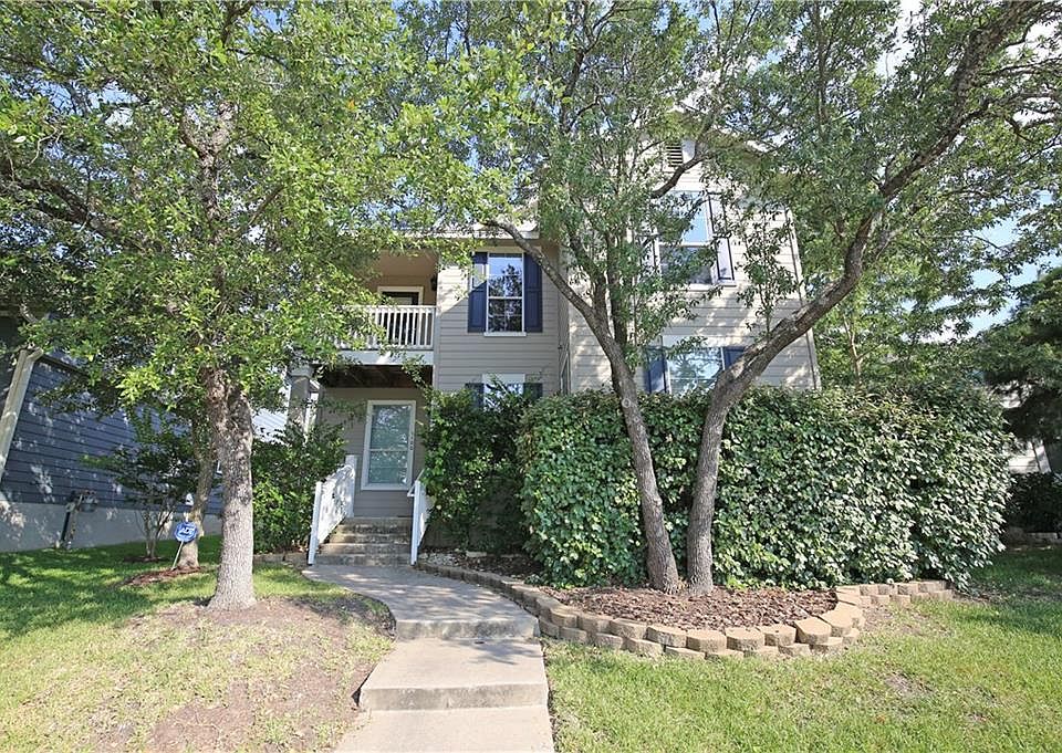 1st image of 1100 Peyton Pl