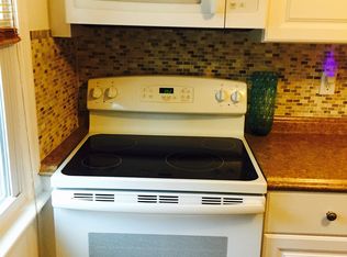 82 Valley Ave APT 1-B, Highlands, NJ 07732