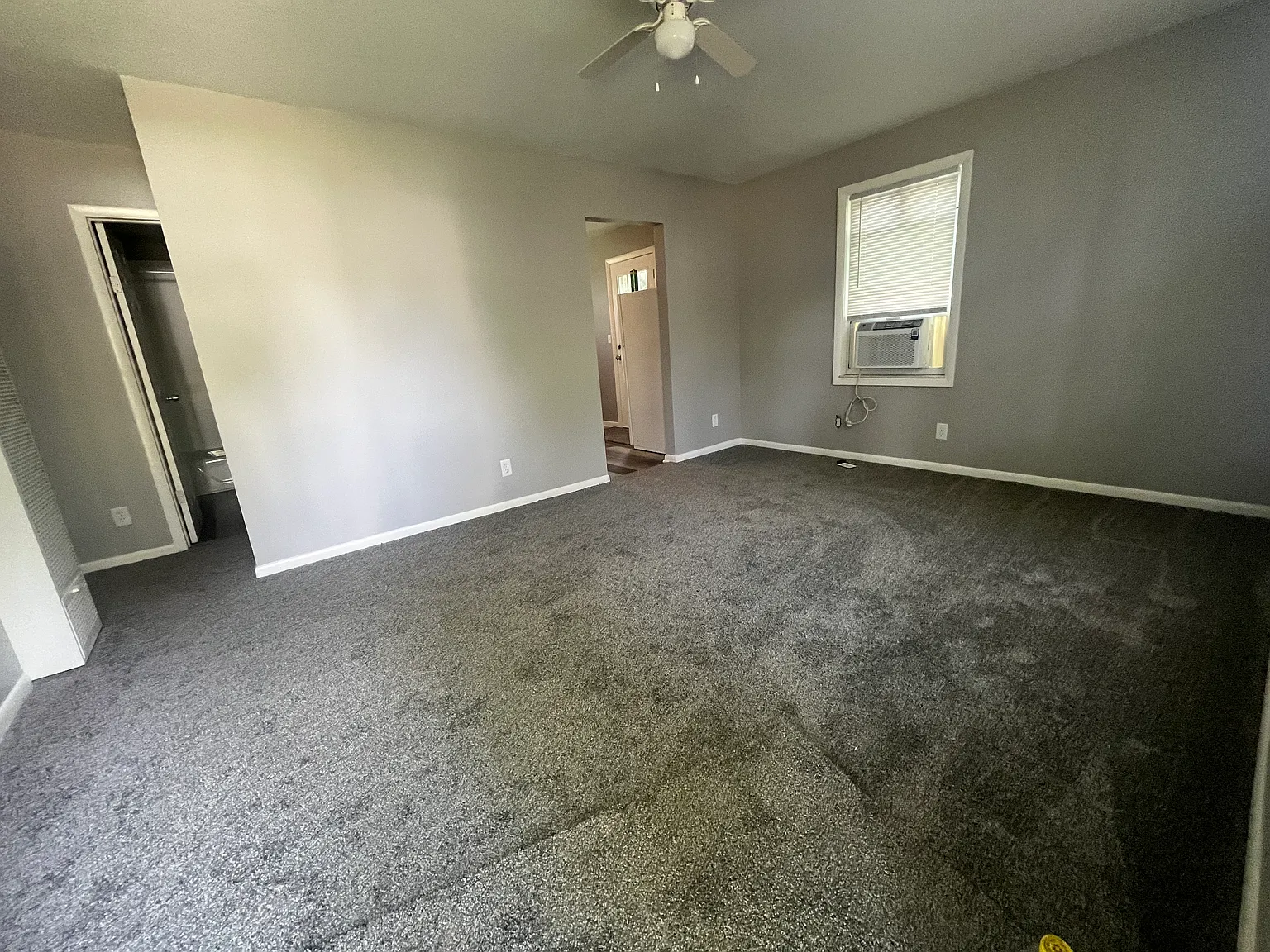 2 bed, 720 sqft, $925 — Photo 3