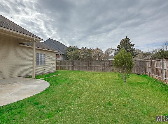 3rd image of 1424 E Tiffani Ave