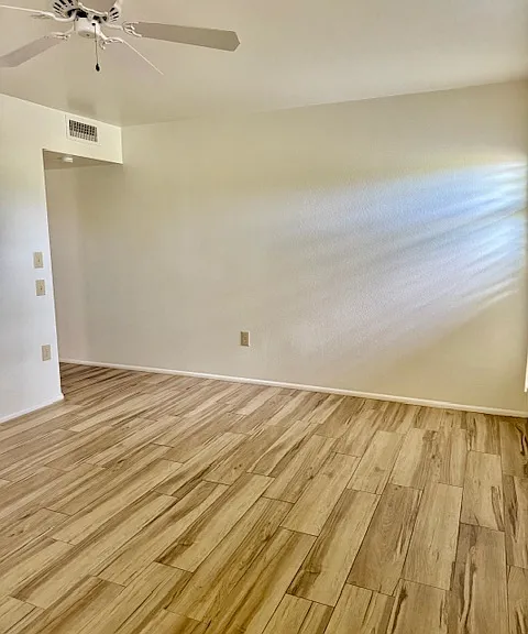 15430 N Bowling Green Dr — Photo 16
