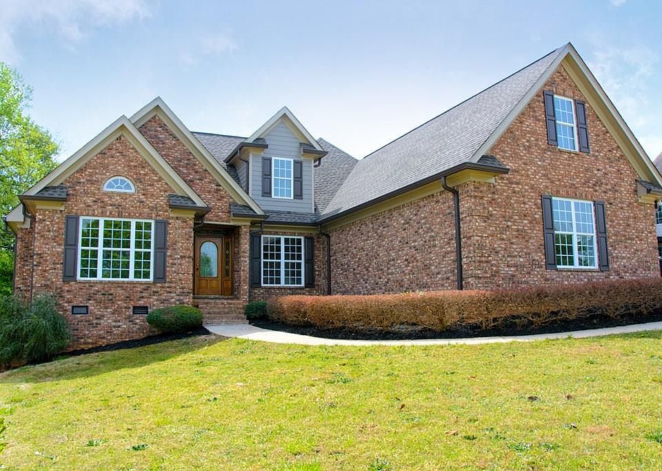 1st image of 102 Camilla Dr