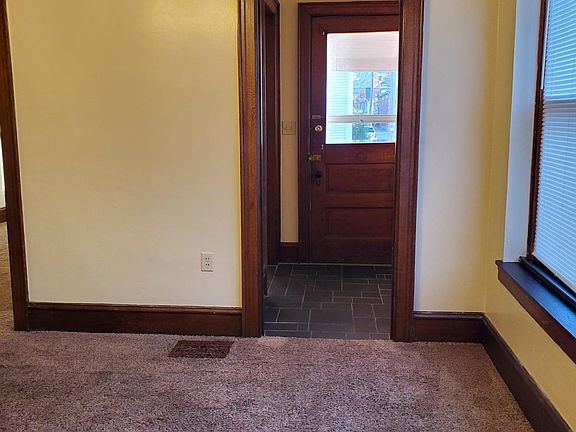 5th image of 347 Cherry St