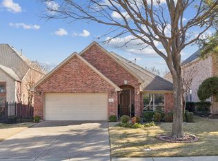 28 Emerald Pond Dr, Frisco, TX 75034