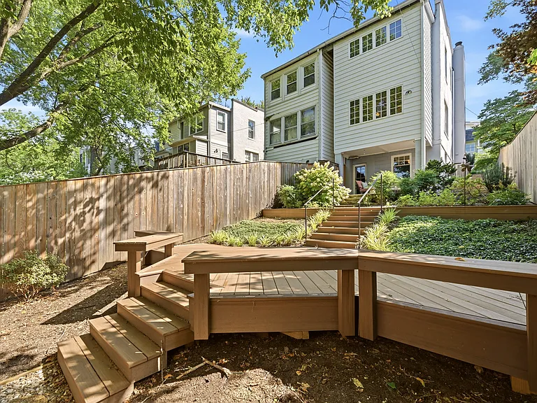 5168 Fulton St NW — Photo 28