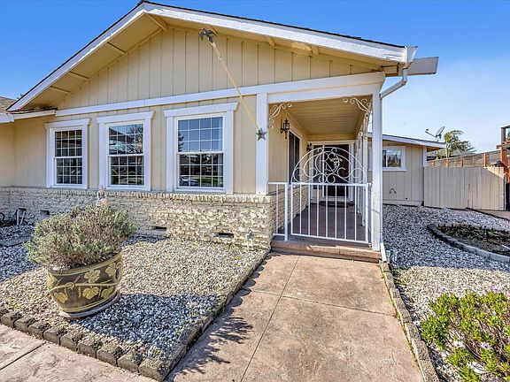 4th image of 5249 Daniel Drive