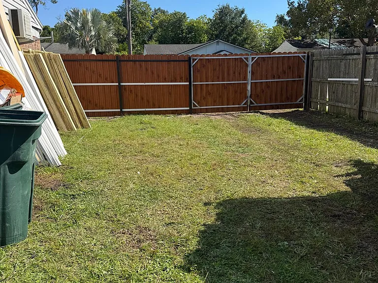 2196 Luana Dr E — Photo 2
