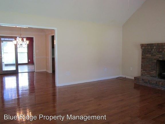 4th image of 2319 Wynwood Dr