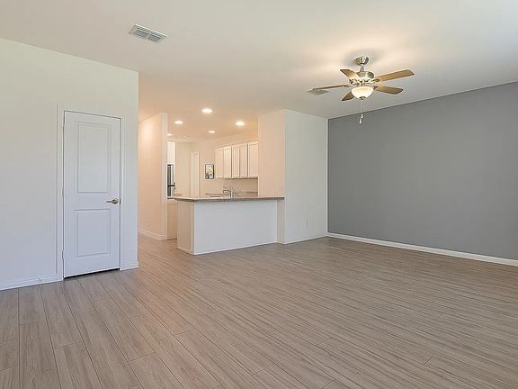 Living room without furniture