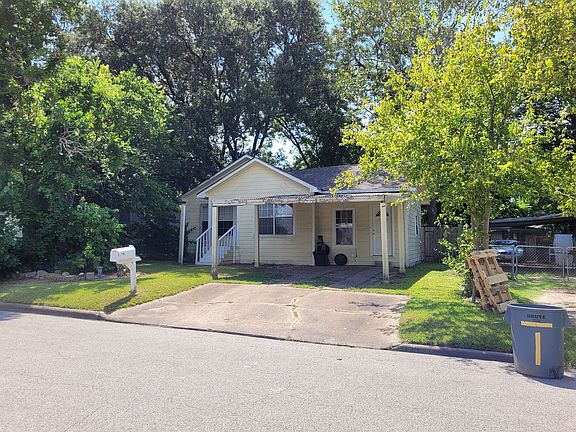 2nd image of 115 Schilling St