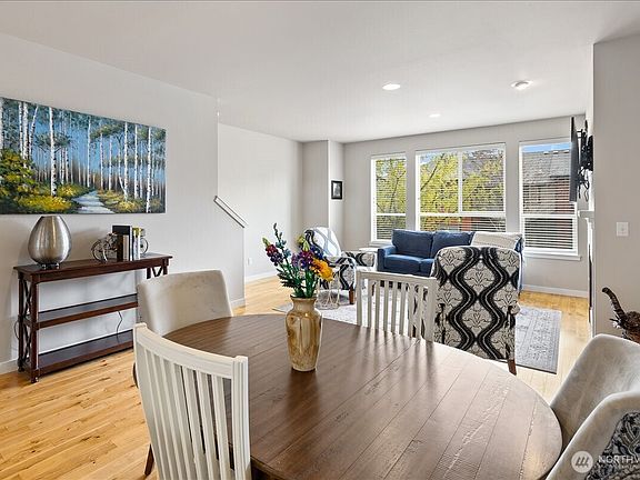 4th image of 16526 2nd Avenue SE