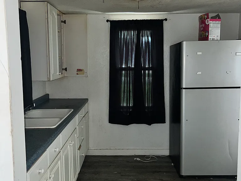 1524 N Summit Ave — Photo 5