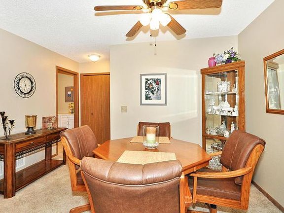 5th image of 6250 Magda Dr Unit A