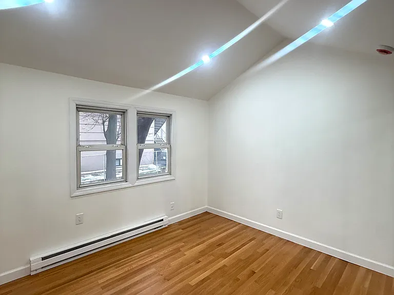 2823 Ford St #1 — Photo 4