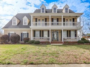 1006 Pitchkettle Farm Ln, Suffolk, VA 23434
