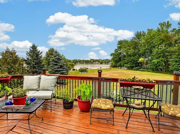28531 Bayshore Dr NW, Isanti, MN 55040