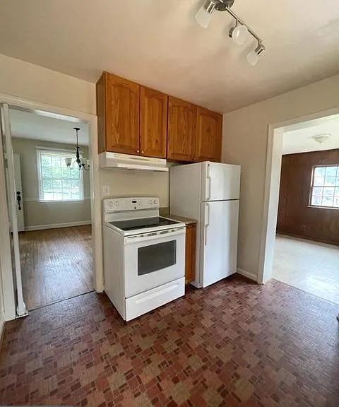4408 Glenridge St — Photo 18