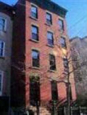 2nd image of 112 Wayne St APT 1