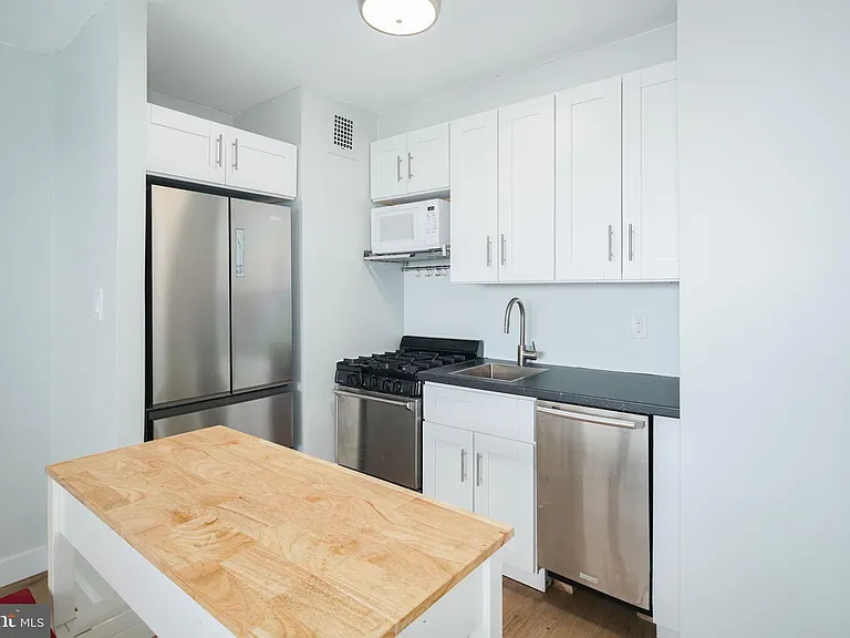 1806 Rittenhouse Sq #606 — Photo 6