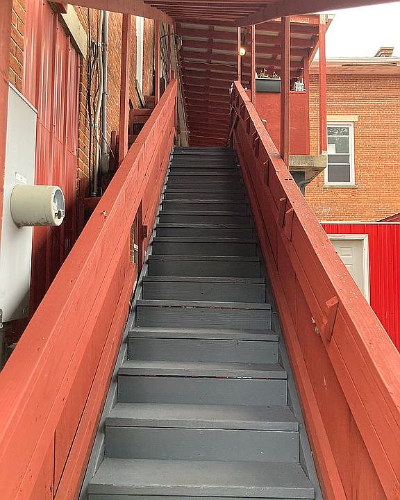 2nd image of 625 N Limestone St