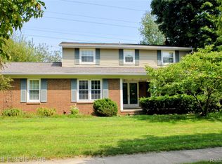 47830 Ben Franklin Dr, Shelby Township, MI 48315