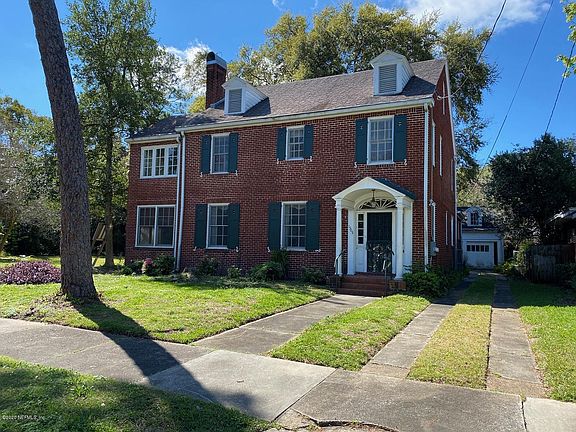 2nd image of 1308 Windsor Pl