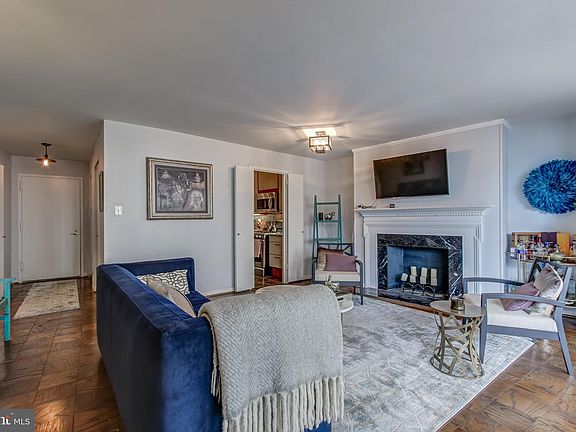 3rd image of 4620 N Park Ave APT 511E