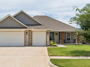 1304 Torrey Pines Rd, Norman, OK 73072