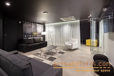 Rented by aptsandlofts.com