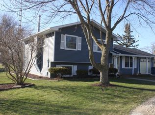 11532 Sharp Rd, Linden, MI 48451