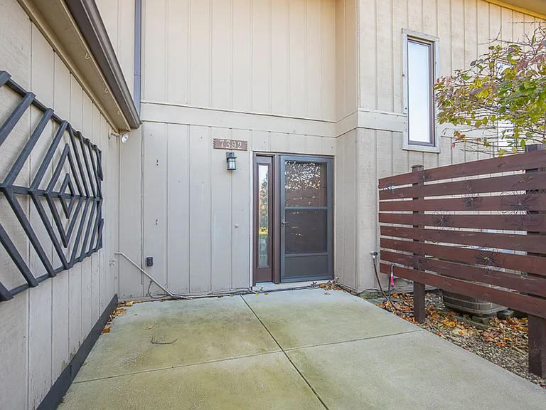 7392 Creekwood Dr #10A — Photo 21