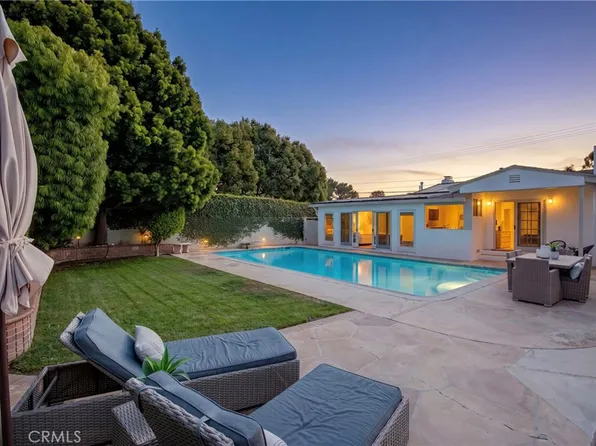 424 S Meadows Ave, Manhattan Beach, CA 90266