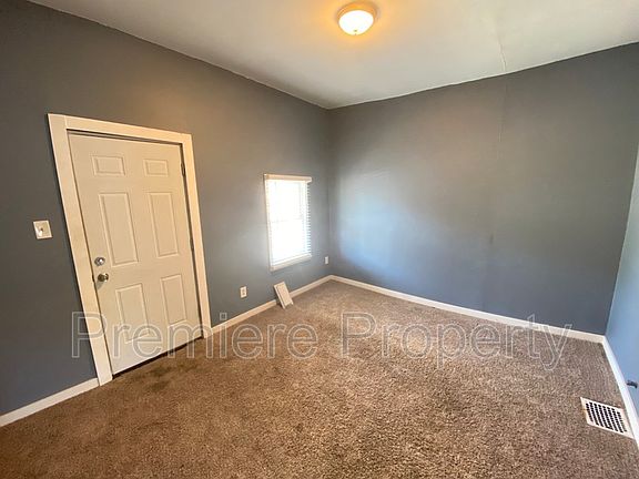 2nd image of 513 1/2 Elizabeth Ave