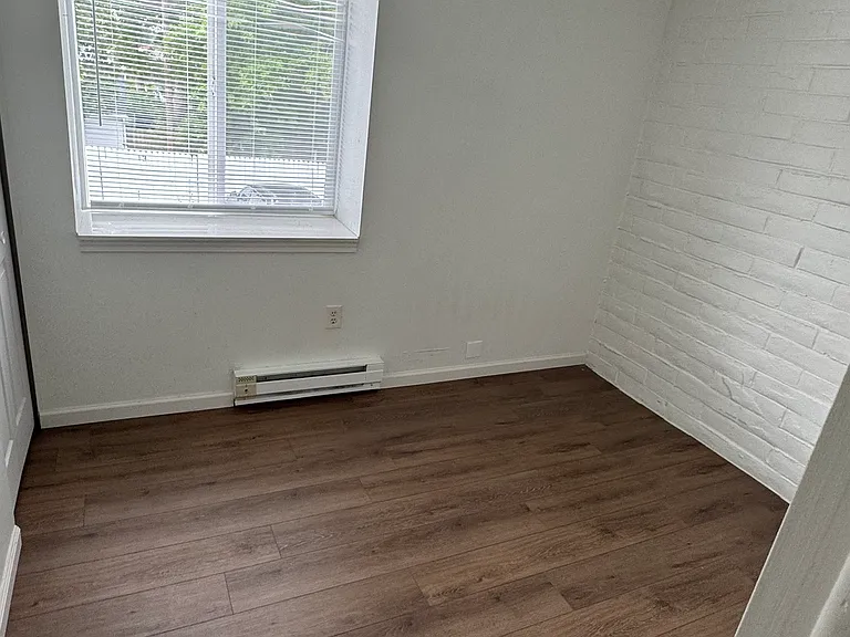 154 Dickinson St #12 — Photo 6