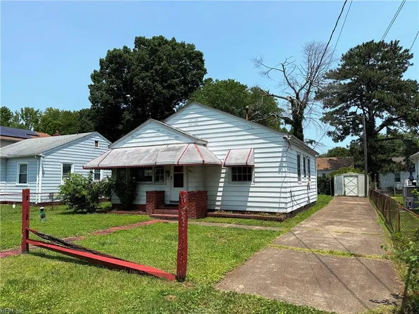 380 Hobson Ave, Hampton, VA 23661