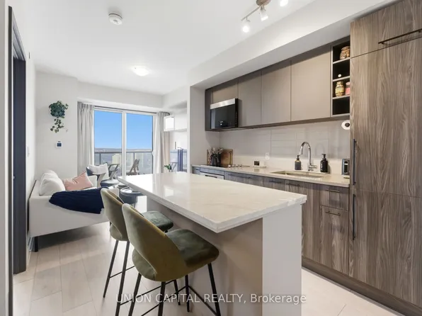 2031 Kennedy Rd #2720, Toronto, ON M1T 3H1