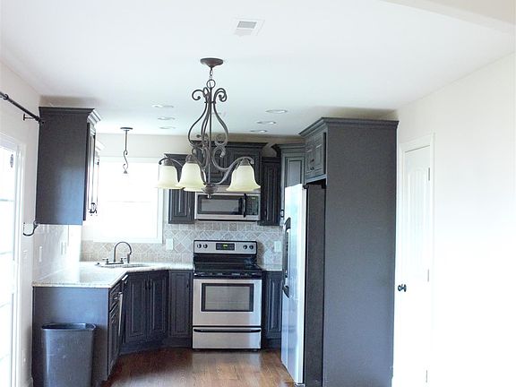 4th image of 1784 Arrowhead Ct