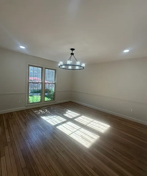 1954 Hopewood Dr — Photo 11