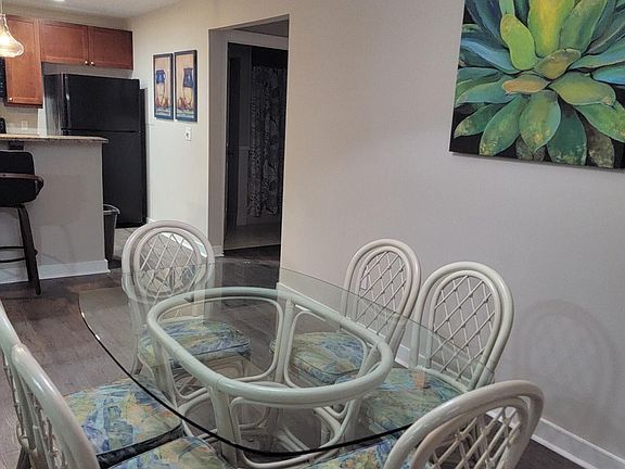 5th image of 955 Registry Blvd Unit 115